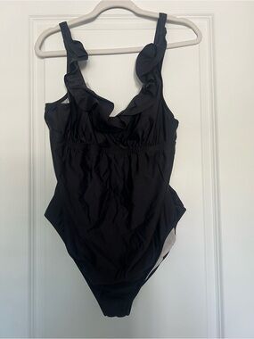 Women's  Ruffle One-Piece Swimsuit - Black